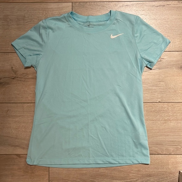 Nike Dri-fit Tee- Women’s small - Picture 1 of 3